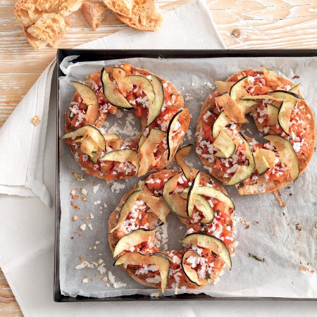 Apulian Friselle alla Norma