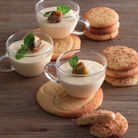 Vanilla Mousse with Biscotti
