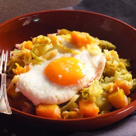 Fried Eggs with Squash and Cabbage