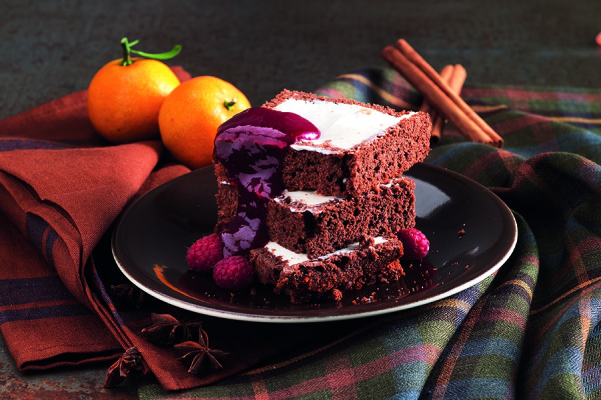 CreamFilled Spice Cake Recipe La Cucina Italiana