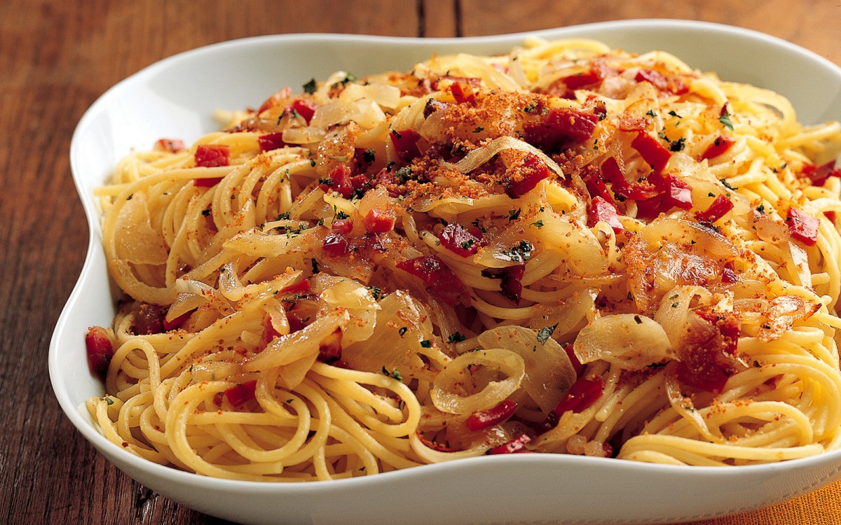 Spaghetti With Speck and Bread Crumbs-image