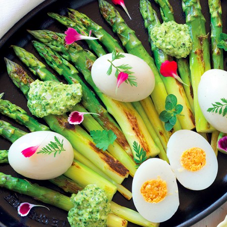 Fake Eggs with Asparagus