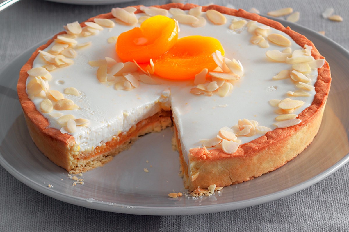 Apricot Cream Pie With Almonds image