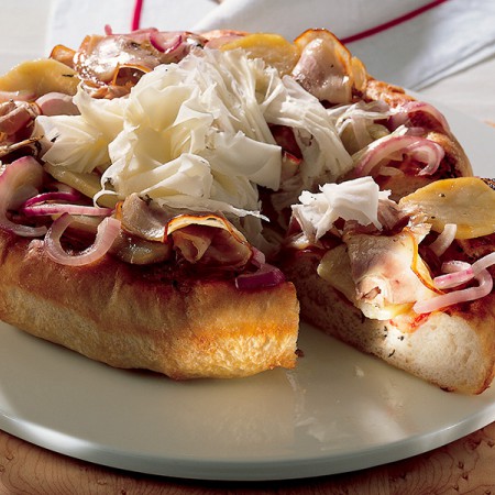 Pizza with Potato, Onion, Porchetta and Raspadura Cheese