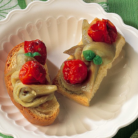 Basil Crostini with Eggplant
