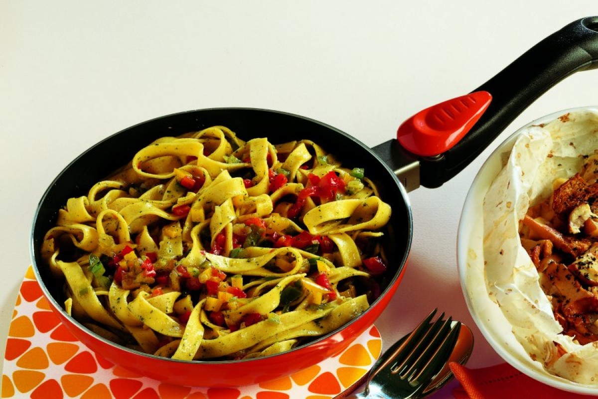 Bell Pepper And Basil Tagliatelle Recipe La Cucina Italiana