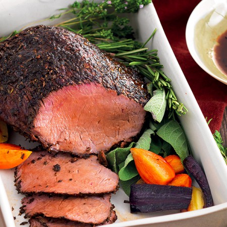 Herbed Beef with Rainbow Carrots