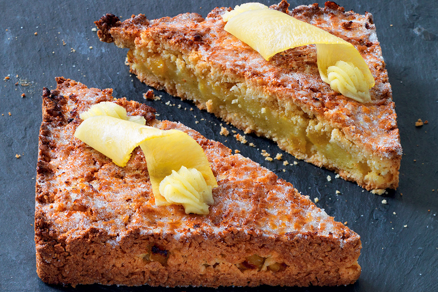 Pineapple and Custard Sbrisolona