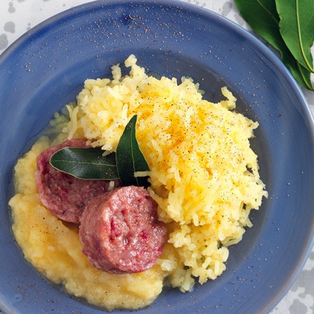 Mashed Potatoes and Apples with Cotechino