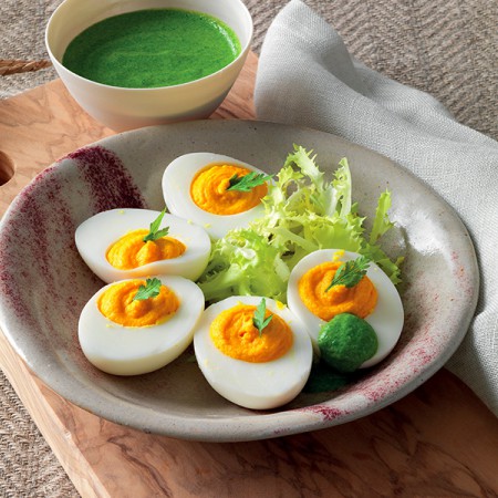 Boiled Eggs Stuffed with Carrots Served in Spinach Sauce