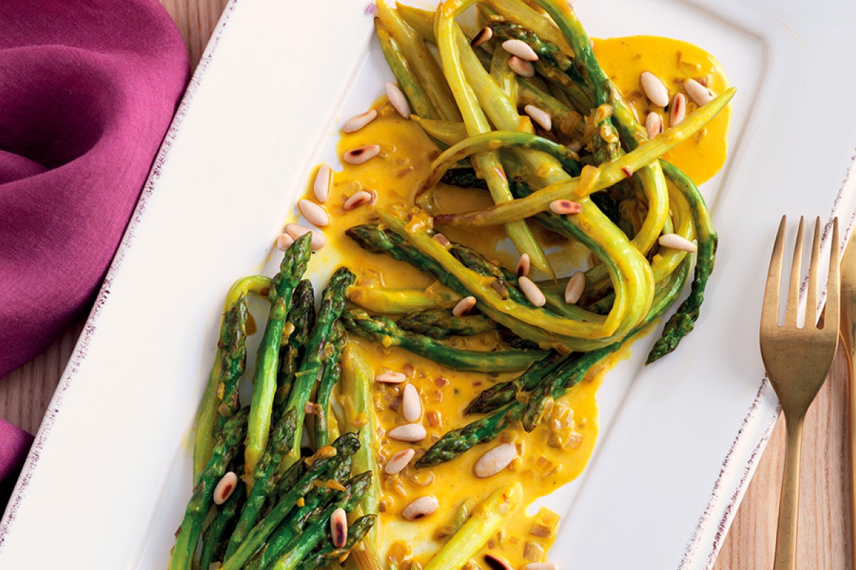 Asparagus in Saffron Sauce-image