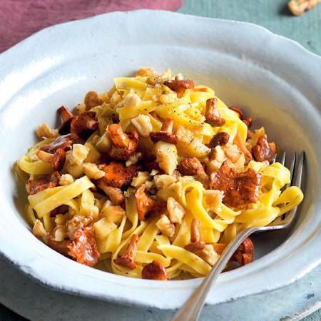 Tagliatelle with Chanterelles, Apples, and Walnuts