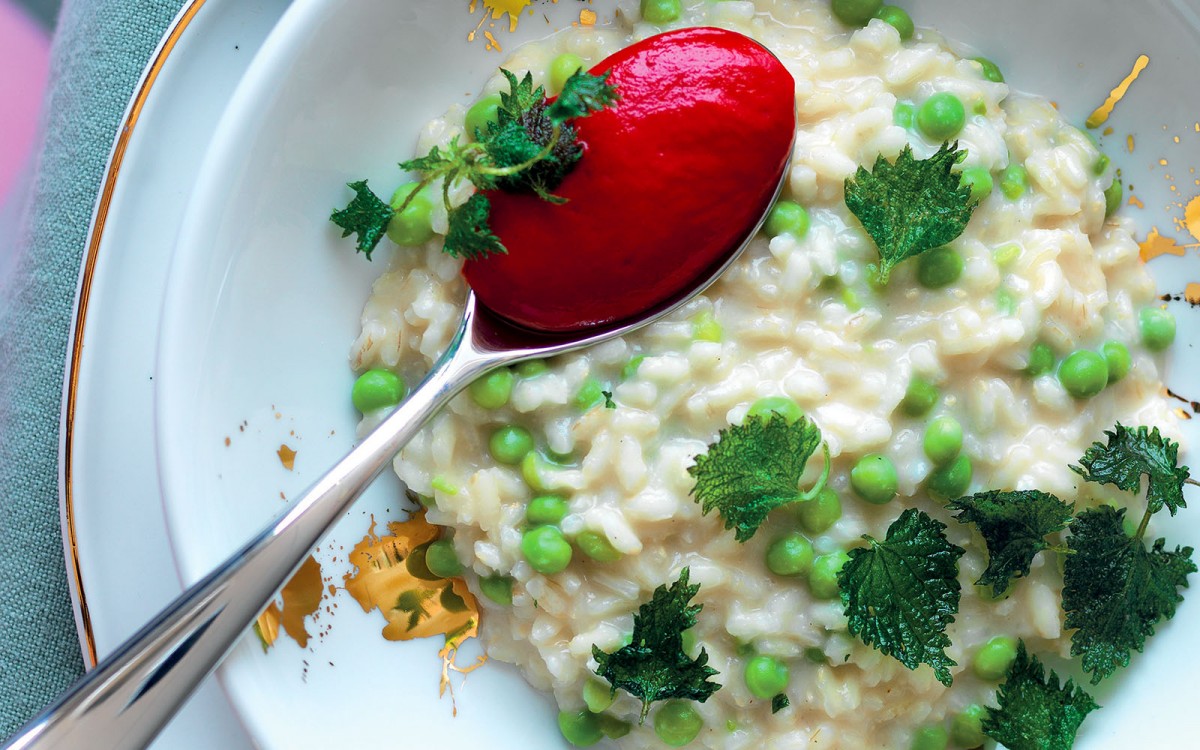 Risotto With Peas And Beet Purée Recipe - La Cucina Italiana