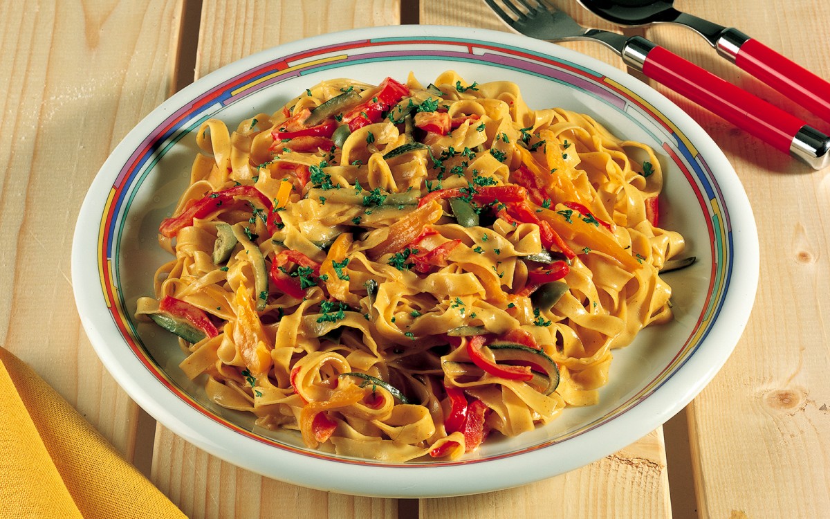 Saffron Tagliatelle Recipe - La Cucina Italiana