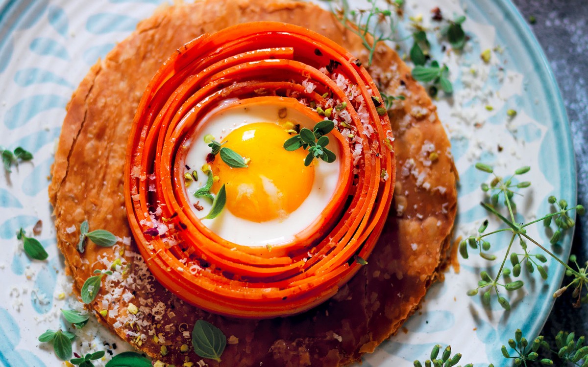 Carrot Nest with an Egg Yolk Recipe - La Cucina Italiana