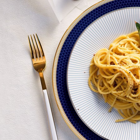 Cacio e Pepe Spaghetti With Artichokes