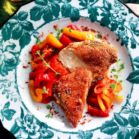 Breaded guinea fowl breasts with sweet-and-sour peppers