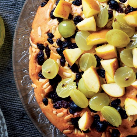 Pine Nut and Raisin Cake