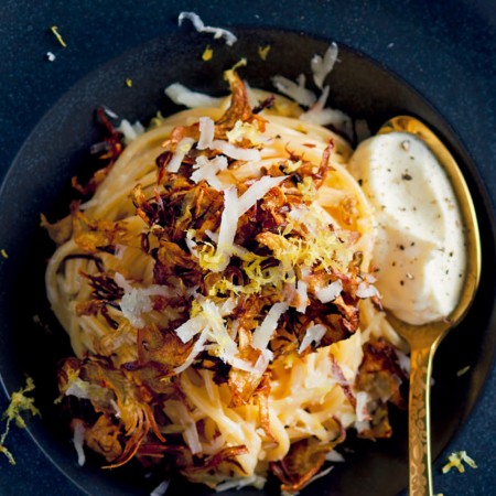 Spaghetti With Cheese, Pepper and Crispy Artichokes
