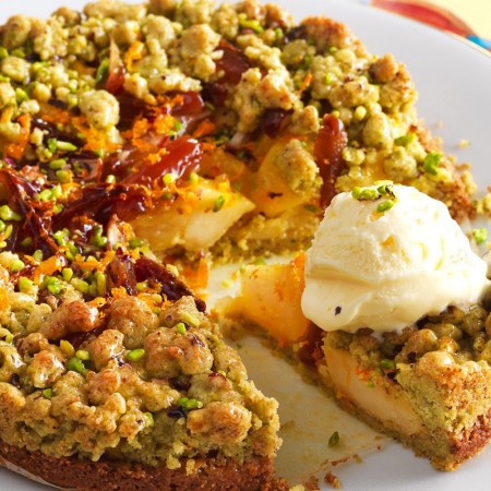 Pistachio Crumble with Apples and Dates