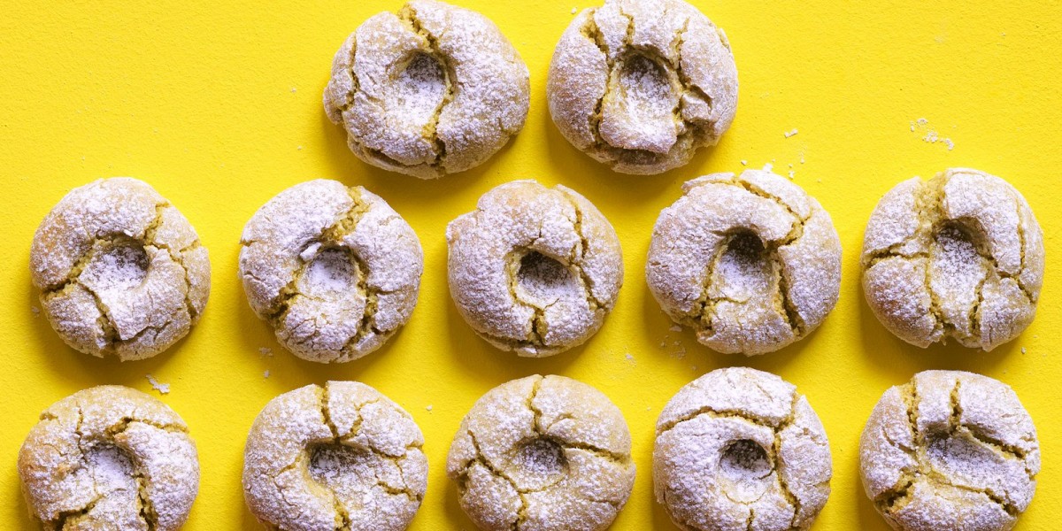 Light and Floral Almond-Pistachio Cookies with a Hint of Bergamot-image