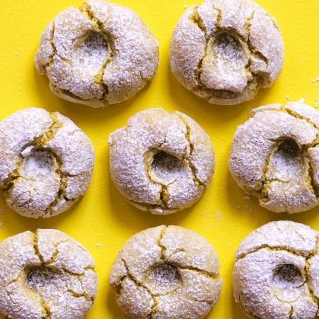 Light and Floral Almond-Pistachio Cookies with a Hint of Bergamot