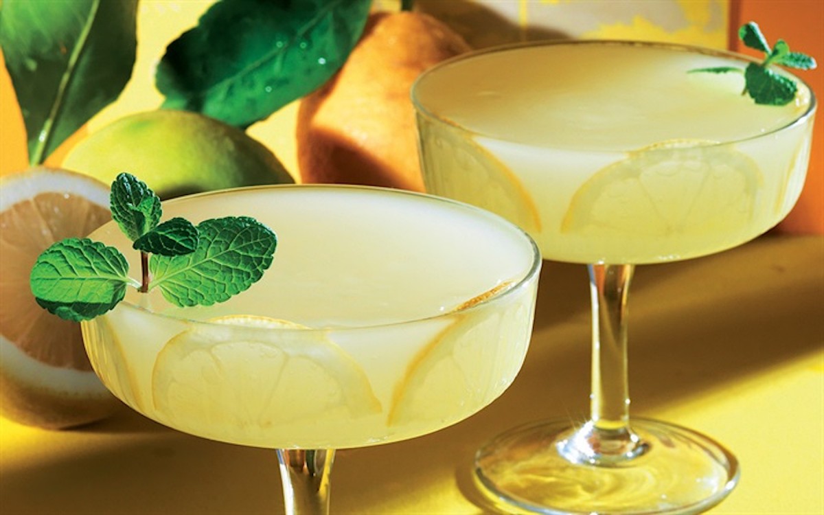 Sicilian Lemon Frost: The Perfect Palate Cleanser! -image