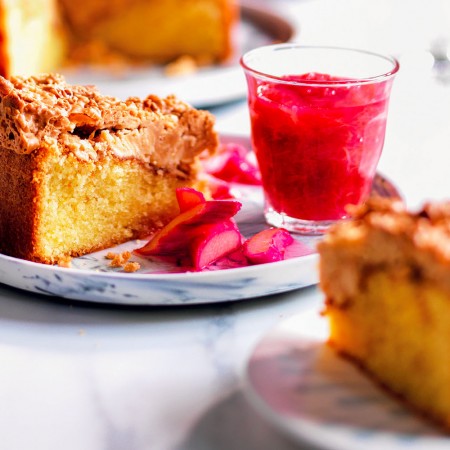 Rhubarb Crumble Cake
